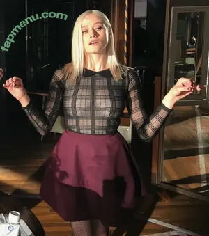 Olivia Taylor Dudley / oliviataylordudley nude photo #0221