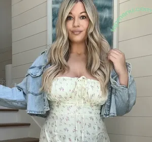Olivia Tierney Instagram Influencer / oliviafredacurves nude photo #0001