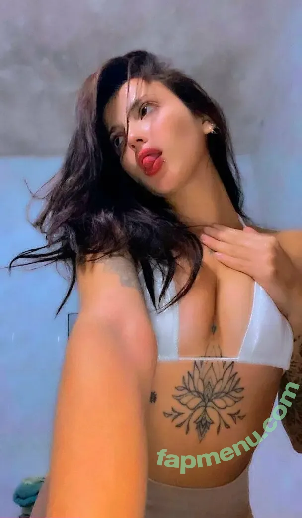 oliviaa019 nude photo #0002 (oliviaa19_)