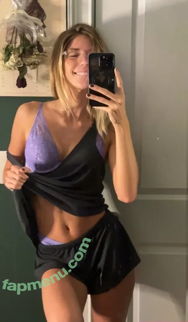 oliviahansley nude photo #0047 (oliviahensleyy_)