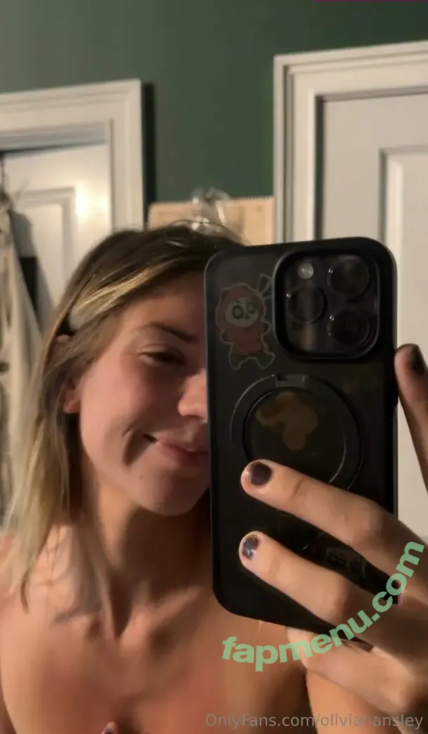 oliviahansley nude photo #0085 (oliviahensleyy_)