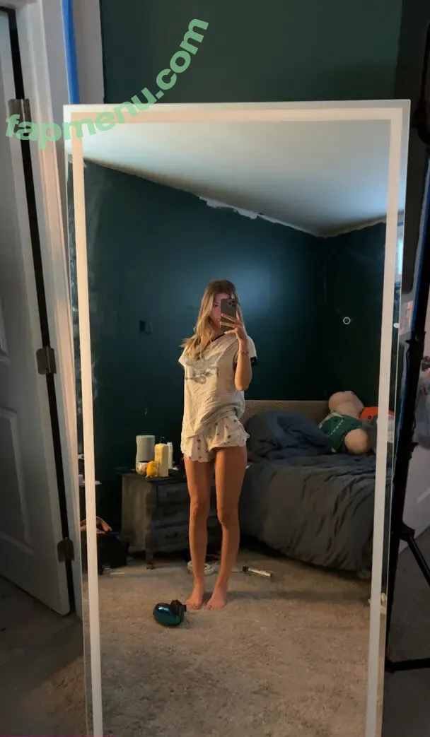 oliviahansley nude photo #0125 (oliviahensleyy_)