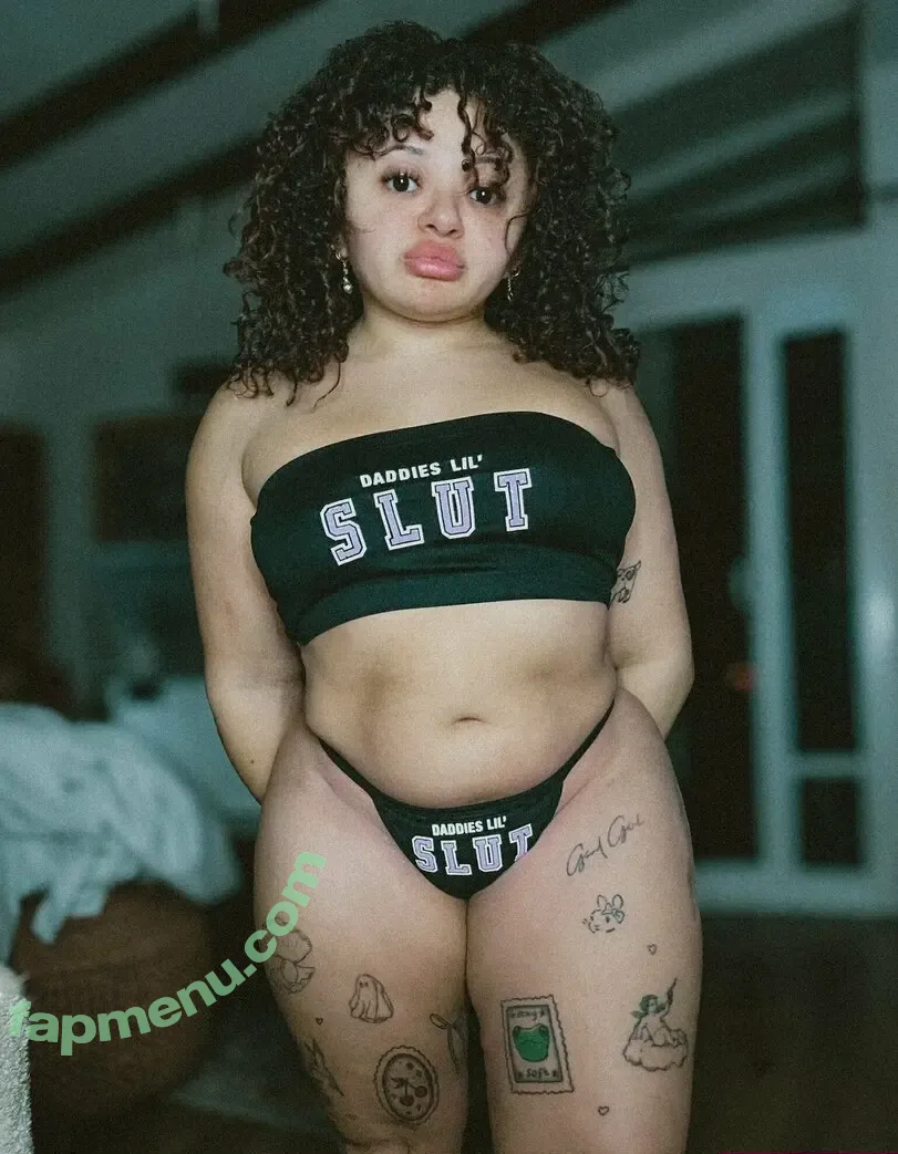 oliviaivys nude photo #0011 (World's Tightest Pussy / oliviaivyss)