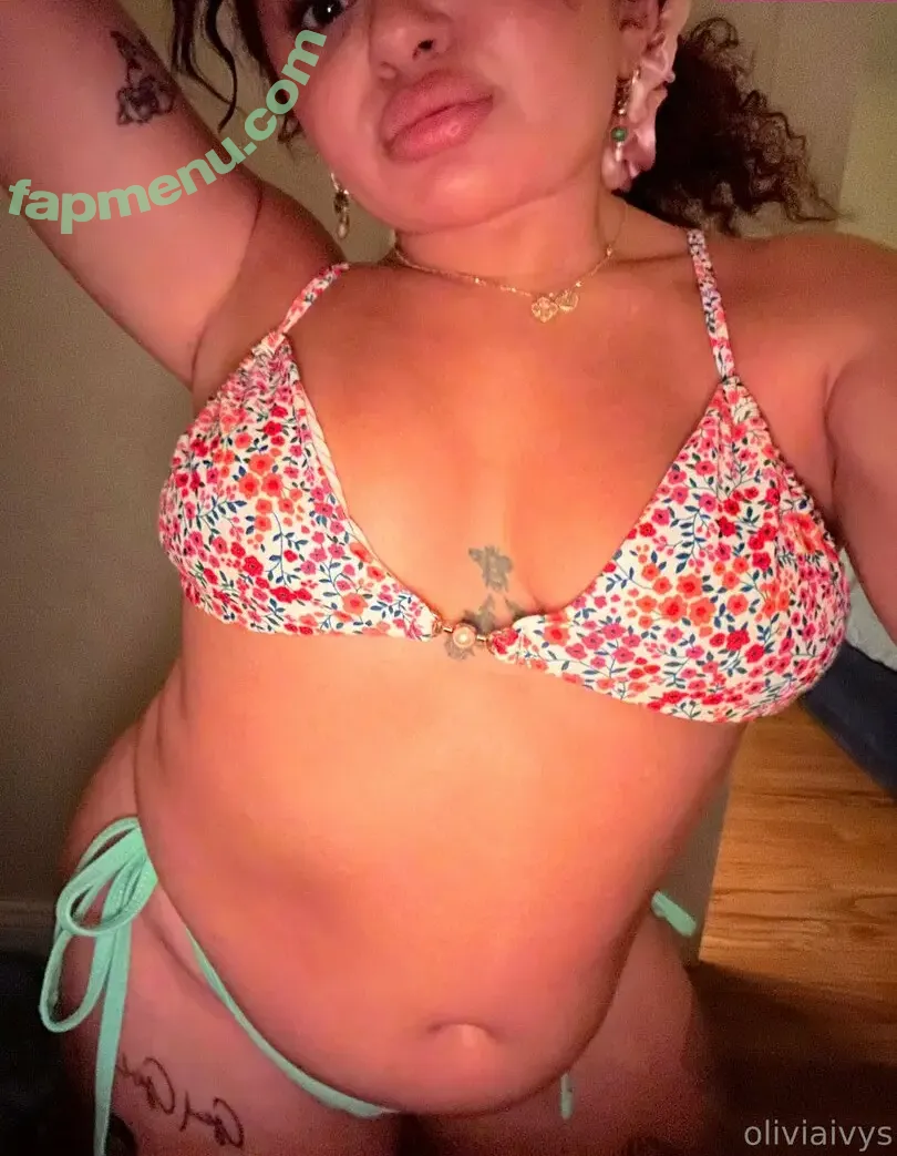 oliviaivys nude photo #0030 (World's Tightest Pussy / oliviaivyss)