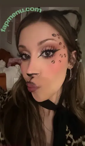 olivialopes / oliviamaebaee nude photo #0029