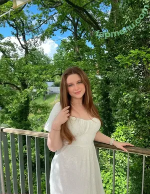 olivianelkefree / sunny_noclouds nude photo #0008