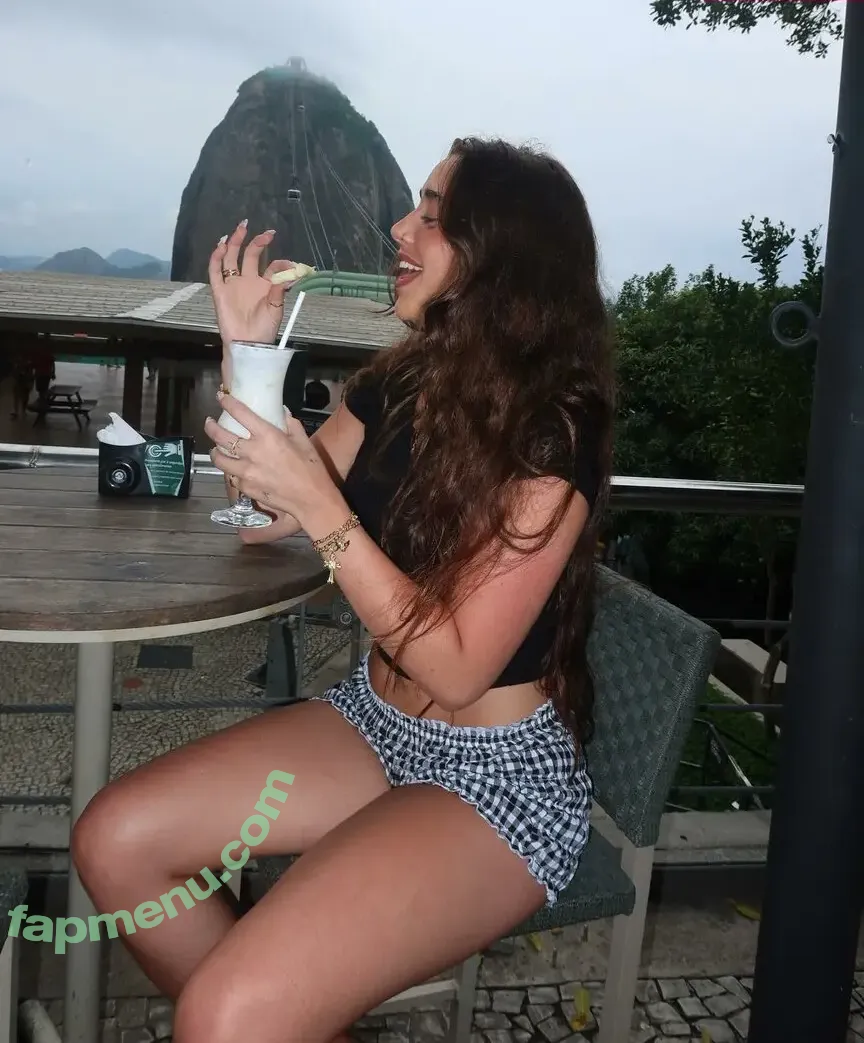 oliviarichardz nude photo #0011 (oliviarichardz)