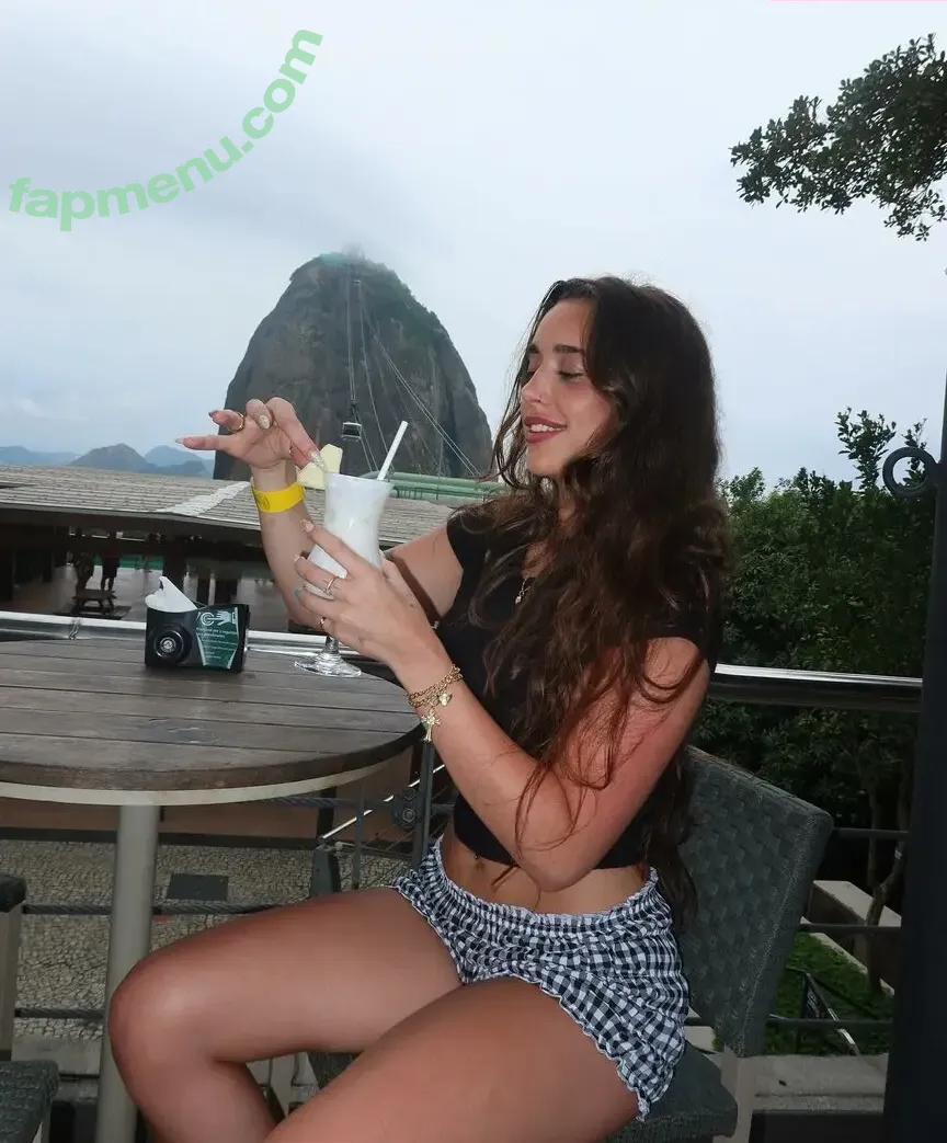 oliviarichardz nude photo #0012 (oliviarichardz)