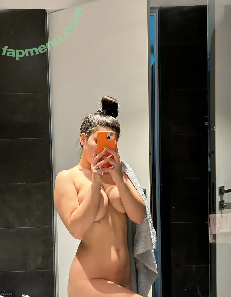 oliviariooo nude photo #0020 (_oliviaro)