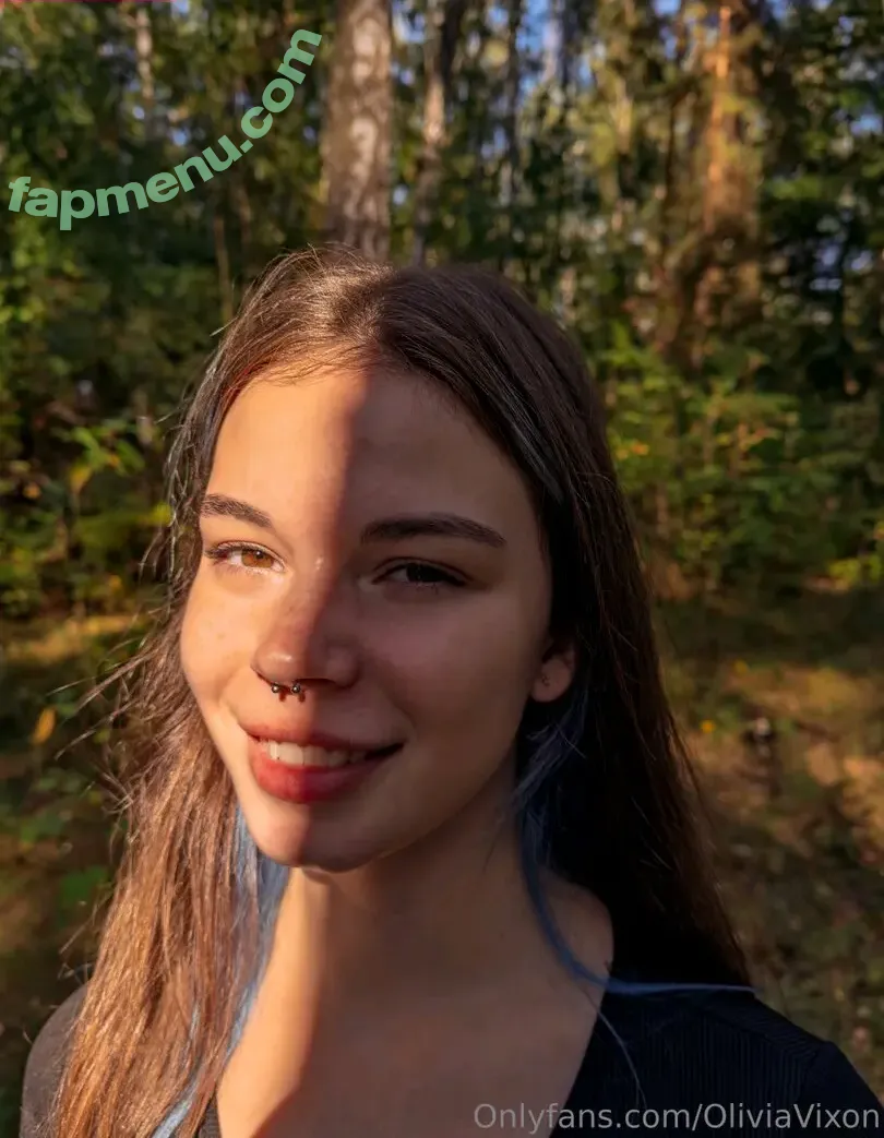oliviavixon nude photo #0046 (livnixon)