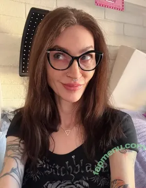 oliviavtrans / oliviavtran nude photo #0011