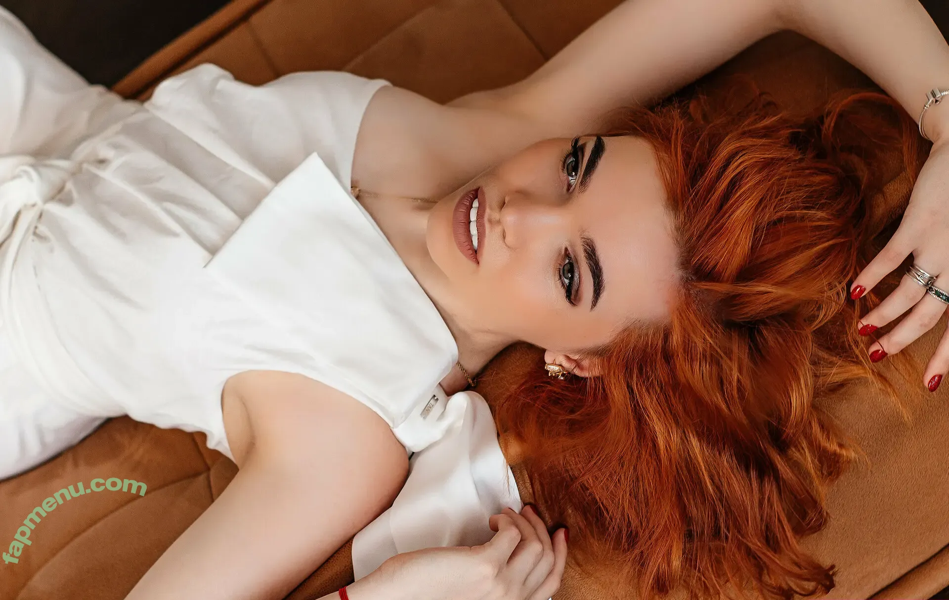olivka_flower nude photo #0002 (olivka_flower)