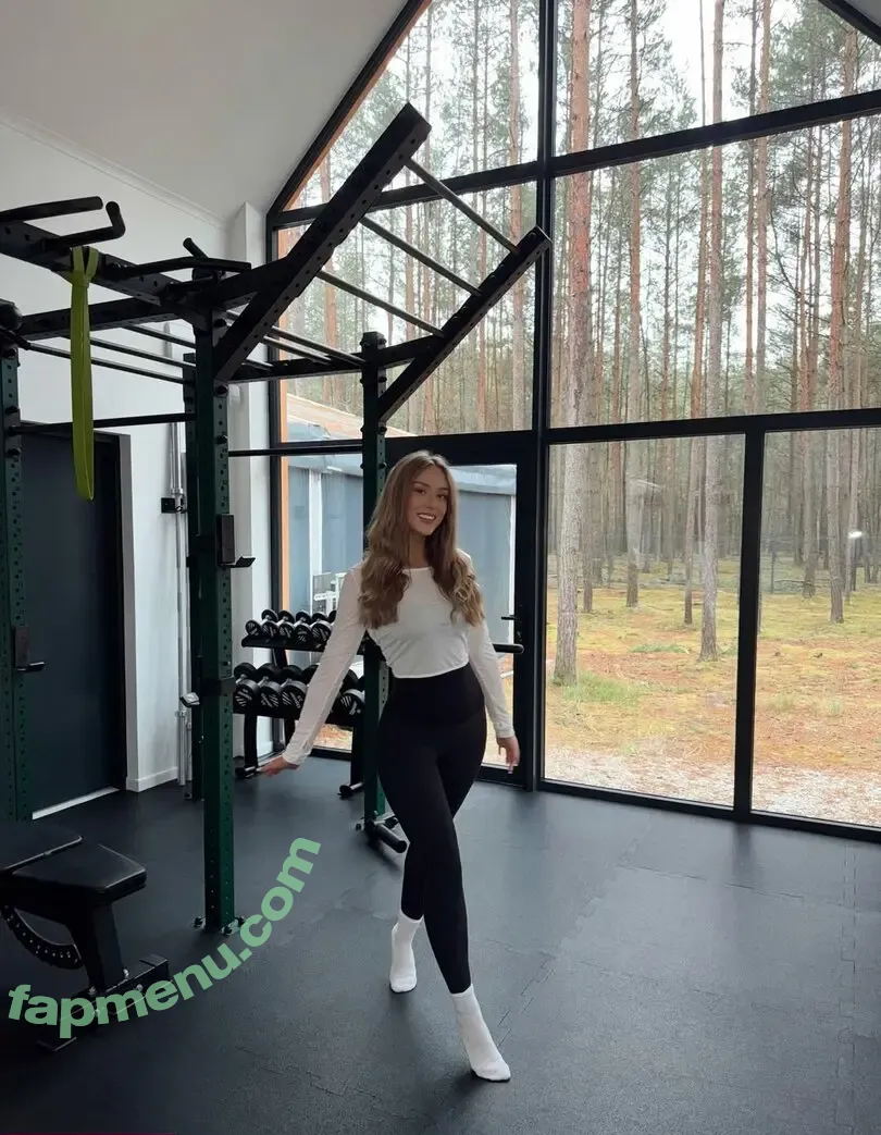 Oliwia Petryna nude photo #0103 (oliwia_petryna)