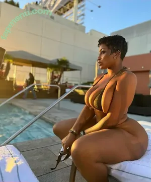 Oluwalinda nude photo #0006