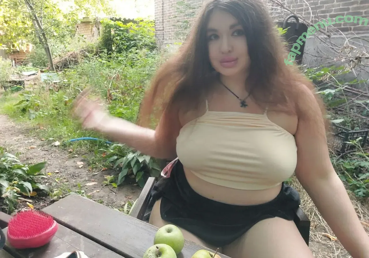 Olya ASMR Mimika nude photo #0036 (mimikaaa / olya_mimika)