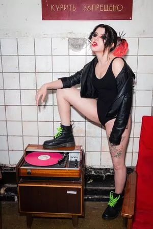 Olyashaa / deepfake / olyashaa_official / olyashaasaxon nude photo #0346