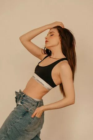 Olyashaa / deepfake / olyashaa_official / olyashaasaxon nude photo #0397