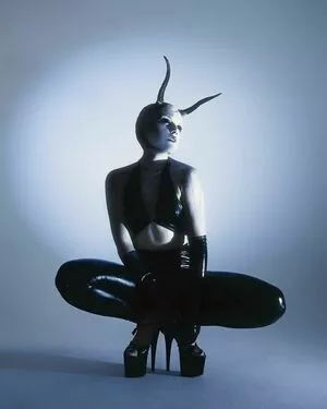 Olyashaa / deepfake / olyashaa_official / olyashaasaxon nude photo #0511