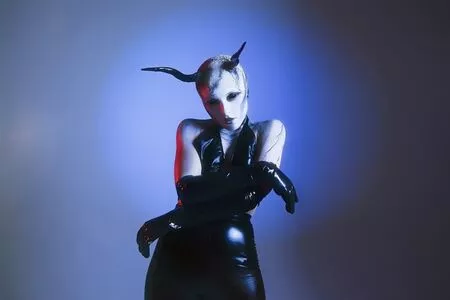 Olyashaa / deepfake / olyashaa_official / olyashaasaxon nude photo #0564