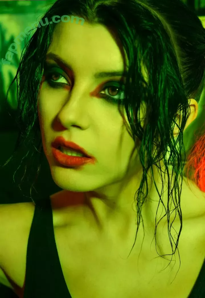 Olyashaa nude photo #0334 (deepfake / olyashaa_official / olyashaasaxon)