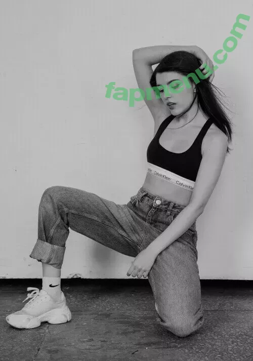 Olyashaa nude photo #0361 (deepfake / olyashaa_official / olyashaasaxon)