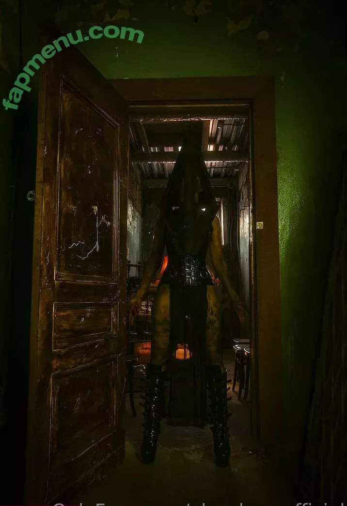 Olyashaa nude photo #0578 (deepfake / olyashaa_official / olyashaasaxon)