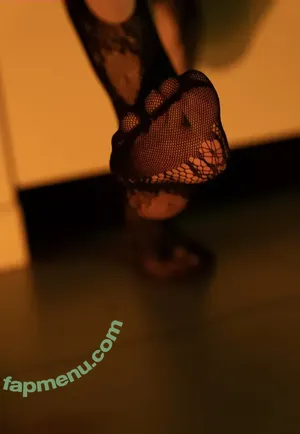 Olyashaa / deepfake / olyashaasaxon nude photo #2003