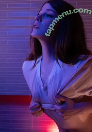 Olyashaa / deepfake / olyashaasaxon nude photo #2139