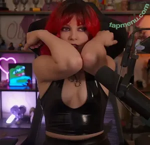 Olyashaa / deepfake / olyashaa_official / olyashaasaxon nude photo #2194