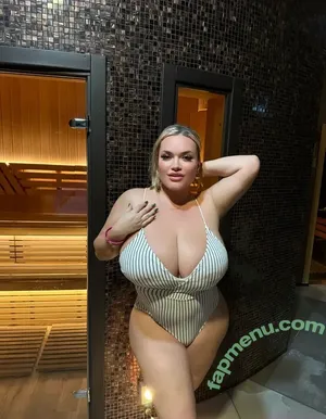 olyriaroy / olyria_roy nude photo #0009