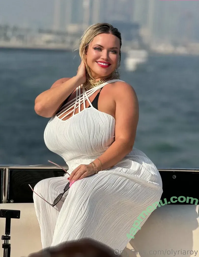 olyriaroy nude photo #0009 (olyria_roy)