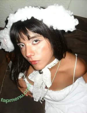 Om4ly nude photo #0522