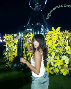 Om4ly nude photo #0572