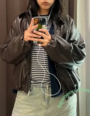 Om4ly nude photo #0685