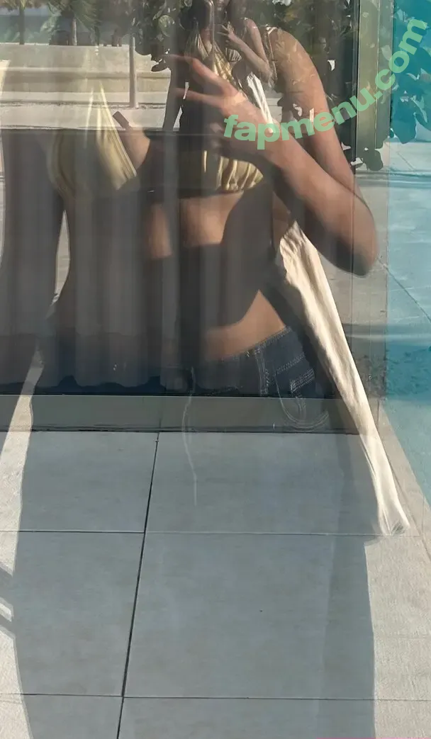 Om4ly nude photo #0398 (Om4ly)