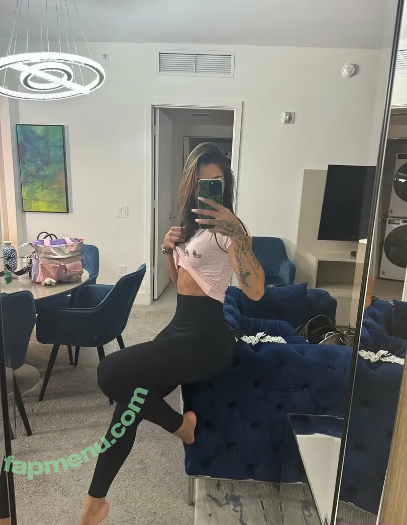 omg_chloe nude photo #0001 (chloe_aoky)