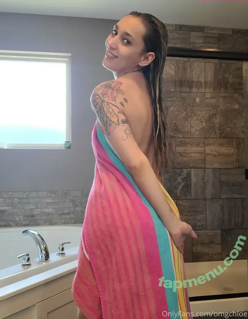 omgchloe nude photo #0015 (omgchloe)
