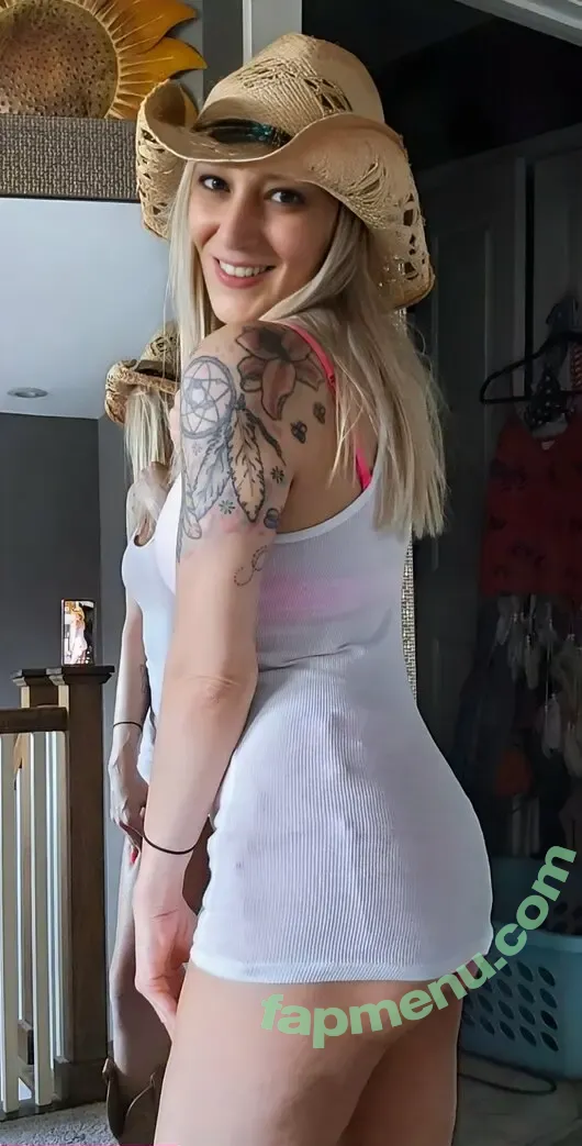 omgchloe nude photo #0046 (omgchloe)