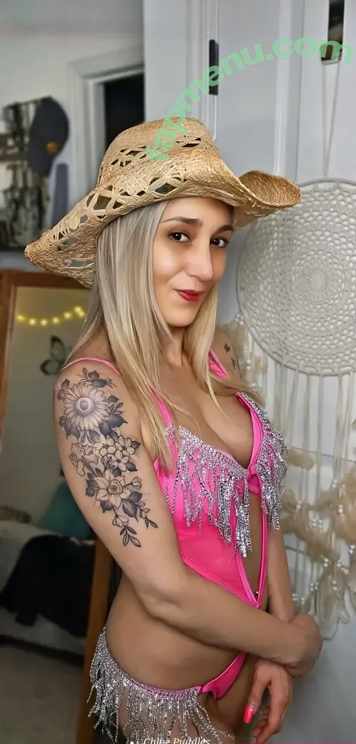 omgchloe nude photo #0101 (omgchloe)