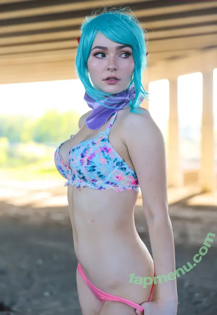 OMGCosplay nude photo #0259 (Mags.IRL / magsgonewild)