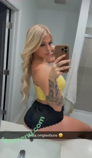 omglexibuns / k1ngsalas / tattedfairyvip nude photo #0011