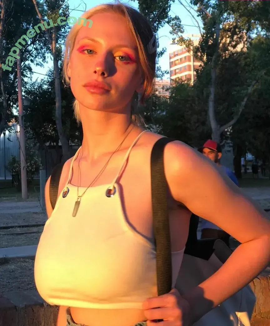 Ona Cimolai nude photo #0046 (onacimolai)