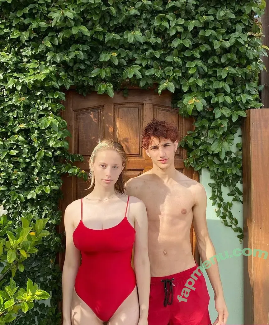 Ona Cimolai nude photo #0076 (onacimolai)