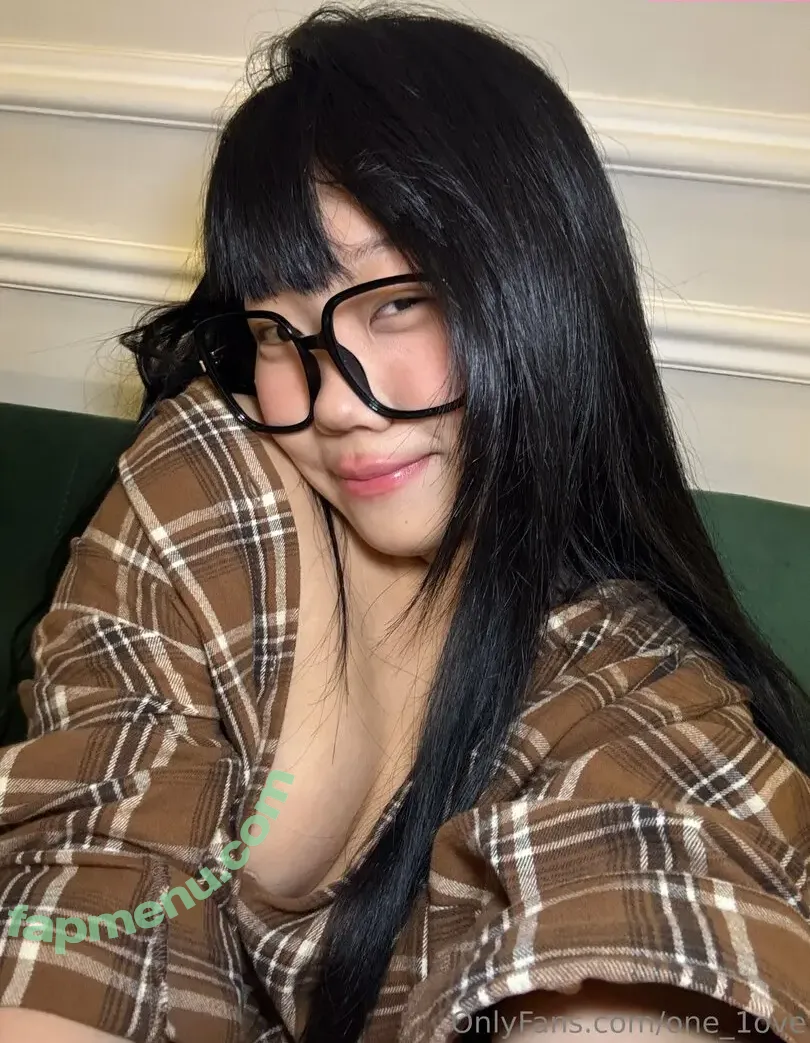 one_1ove nude photo #0029 (one_1ove)