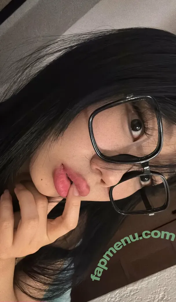 one_1ove nude photo #0032 (one_1ove)