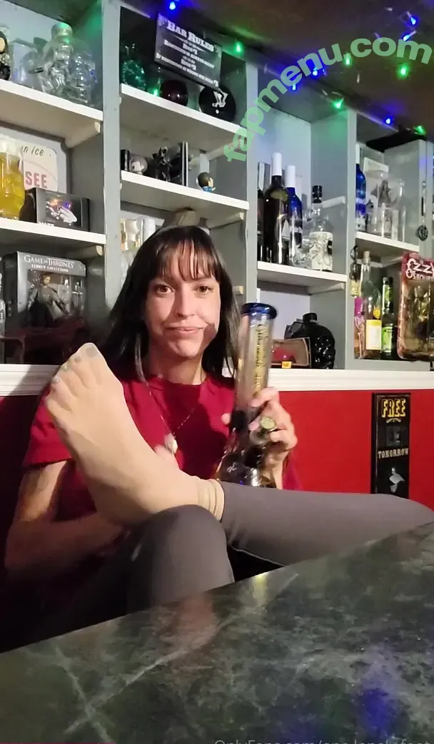 one.lonely.foot nude photo #0119 (stank_foot)