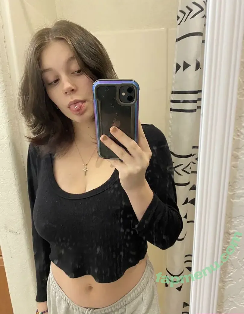 oneanonlyzozo nude photo #0003 (oneanonlyzozo)