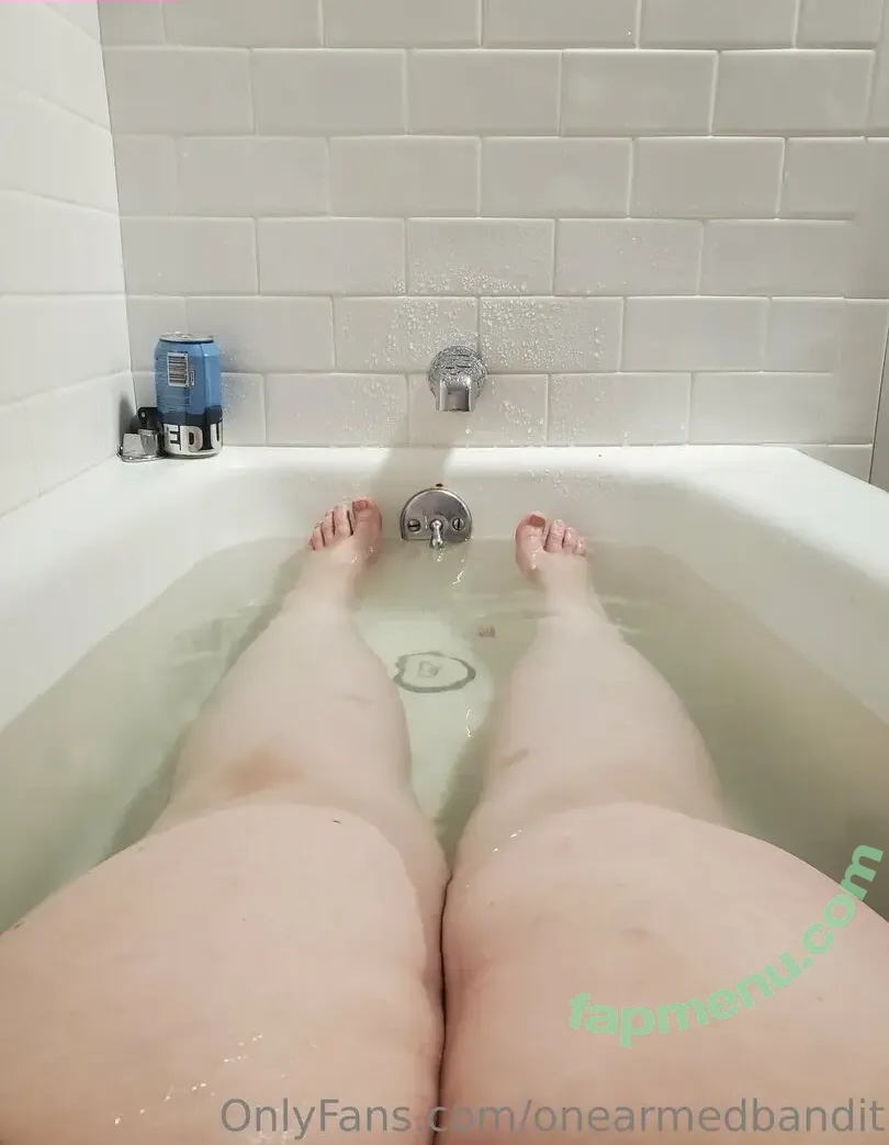 onearmedbandit nude photo #0003 (1_armedbandit)