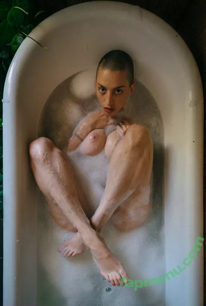 Onekatmalone nude photo #0076 (dfotographer)