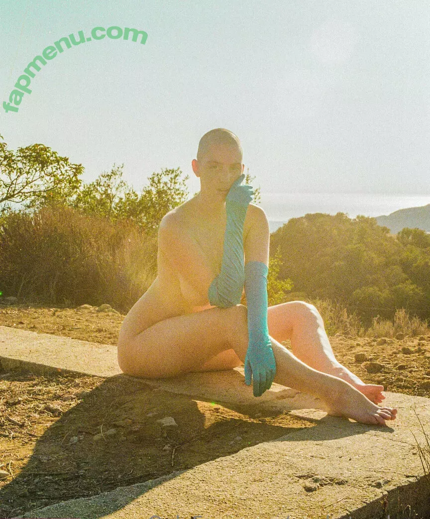 Onekatmalone nude photo #0240 (onekatpaw)